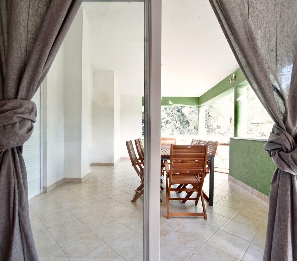 B88 Apartments - Vila Palma Sveti Filip i Jakov Exteriör bild
